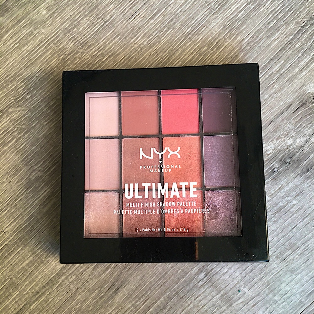 NYX ULTIMATE MULTI-FINISH SHADOW PALETTE